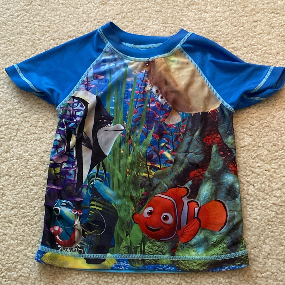 Finding Nemo rash guard